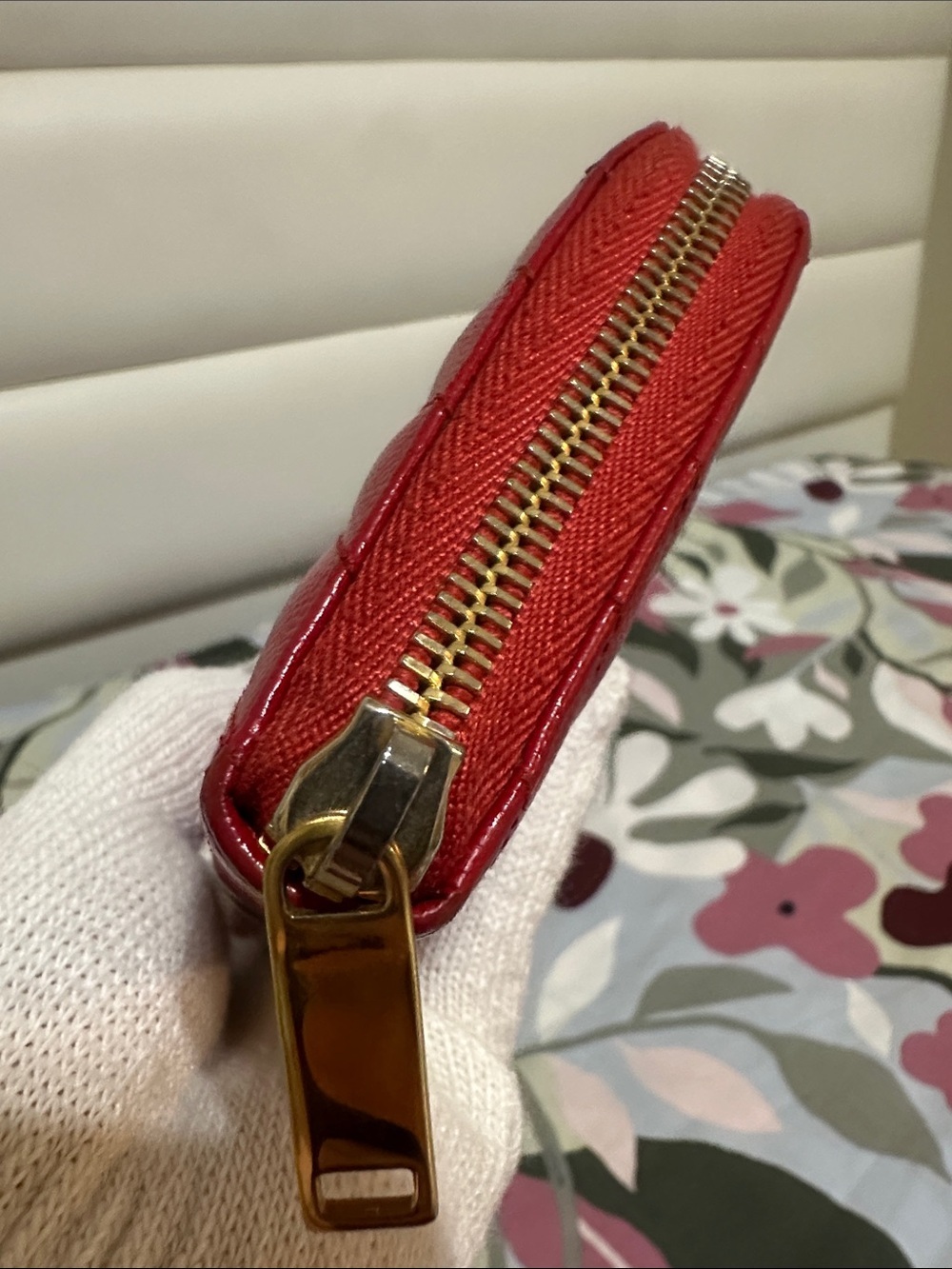 Yves Saint Laurent Red Quilted Zip-Around Wallet with Gold YSL Emblem - Picture 4 of 13